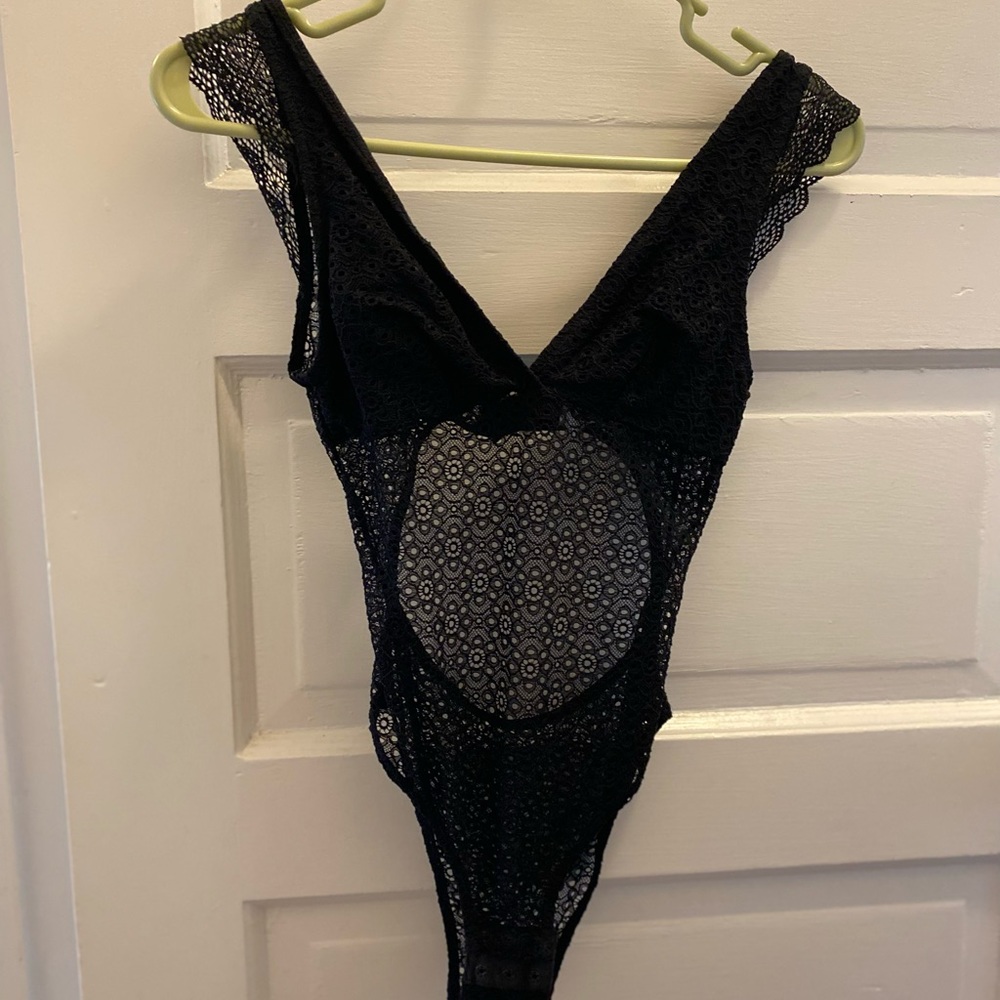Black floral lace bodysuit SM
